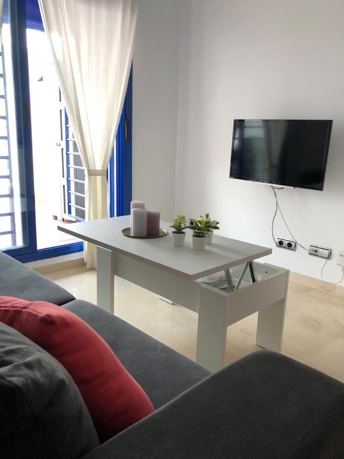Ferienwohnung Apartamento Recien Reformado A 300 Metros De La Playa, Benalmádena Exterior foto