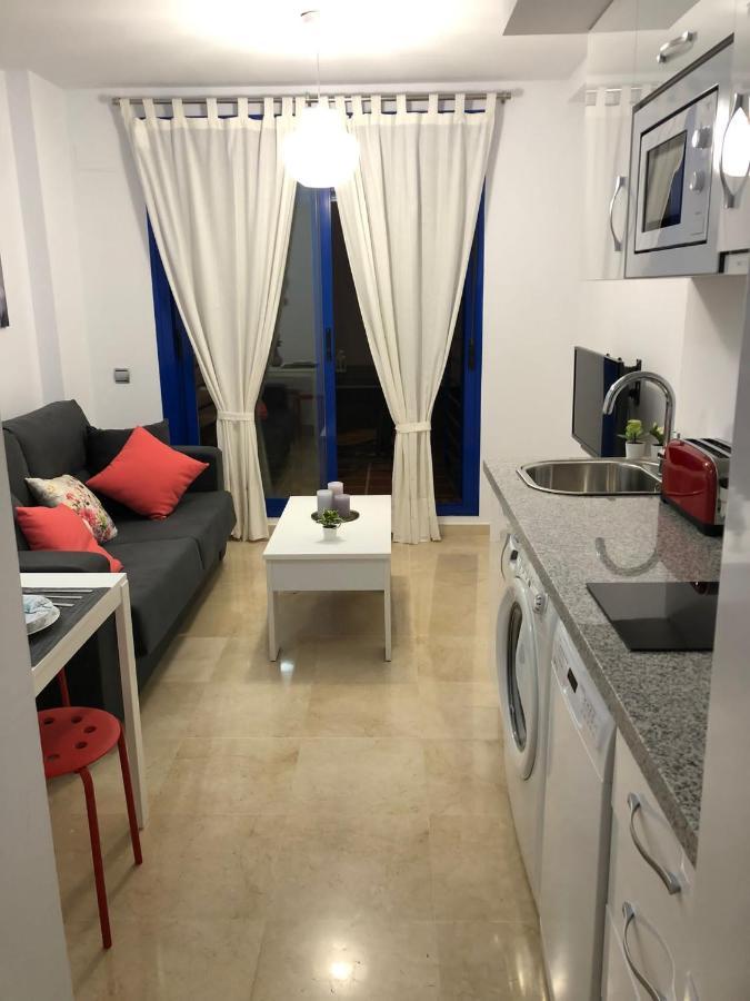 Ferienwohnung Apartamento Recien Reformado A 300 Metros De La Playa, Benalmádena Exterior foto
