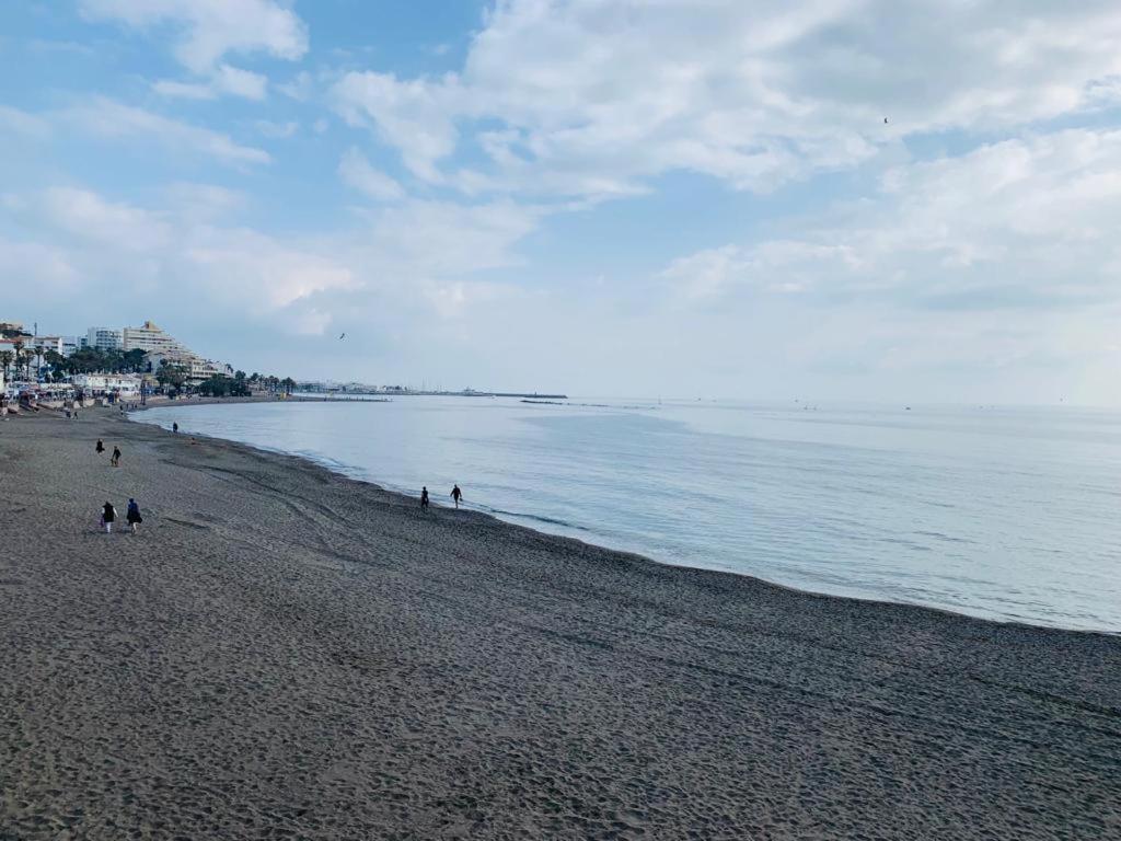 Ferienwohnung Apartamento Recien Reformado A 300 Metros De La Playa, Benalmádena Exterior foto