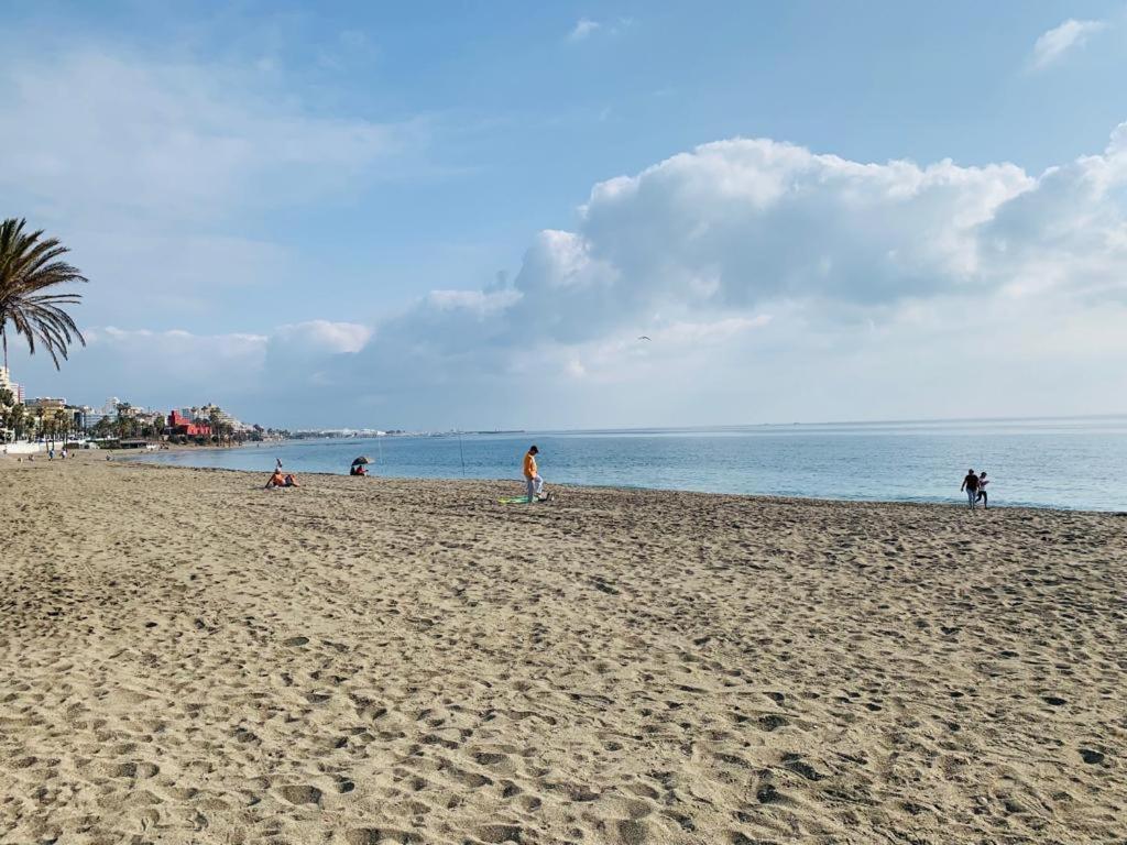 Ferienwohnung Apartamento Recien Reformado A 300 Metros De La Playa, Benalmádena Exterior foto